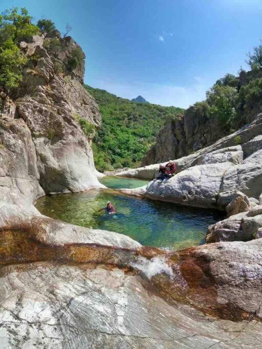 Maison Avec Exterieur Proche Saint Guilhem Le Desert Esterno foto